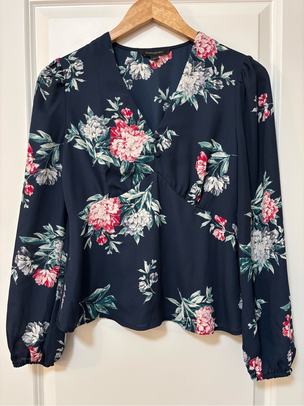 Banana Republic Navy Floral Top, Size XS